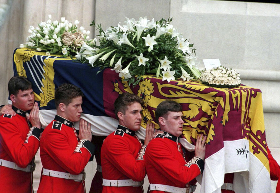 Принцесса Диана похороны