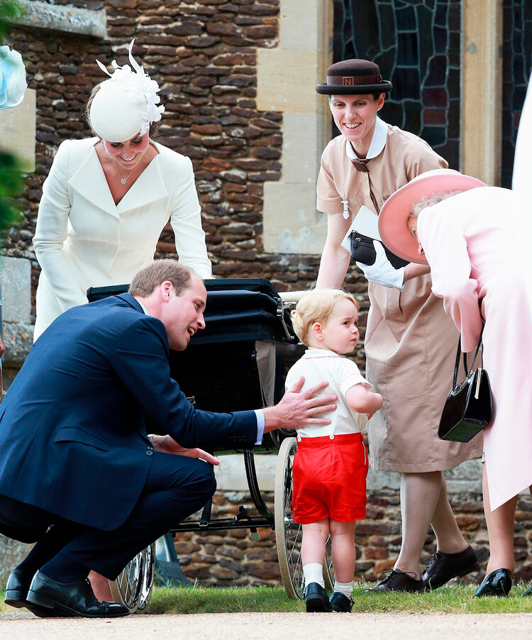 Няня Мария Тереза Туррион Борралло и члены королевской семьи, 2015