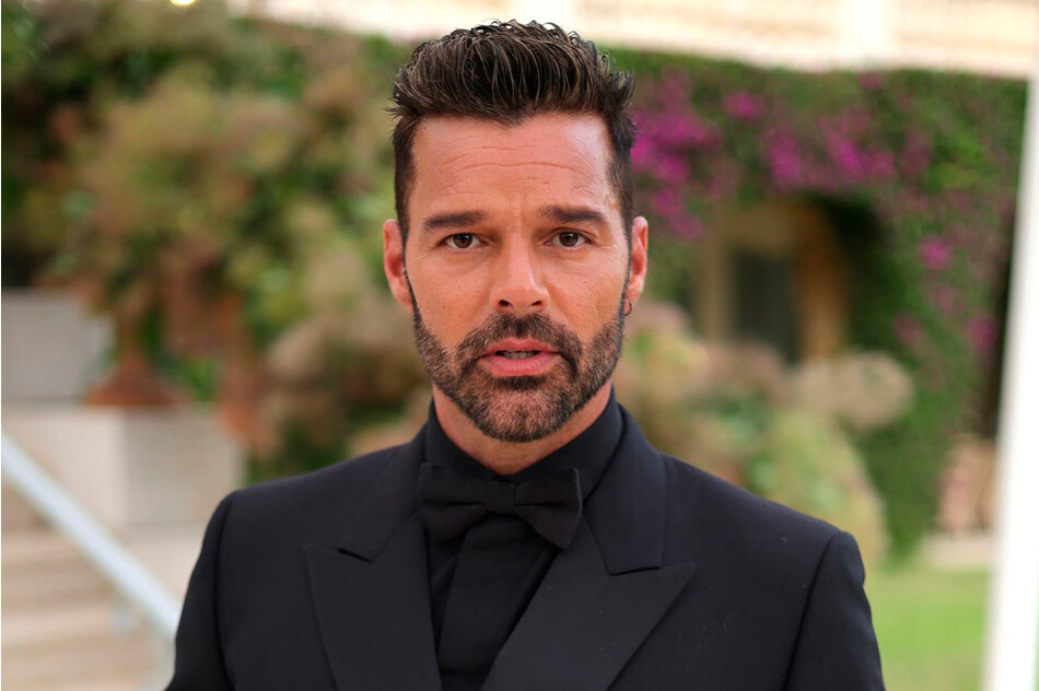 Рики Мартин