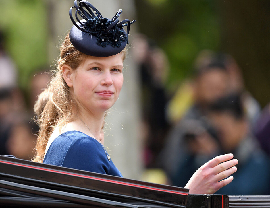 Леди Луиза новый актив британской короны, который может ловко постоять за себя