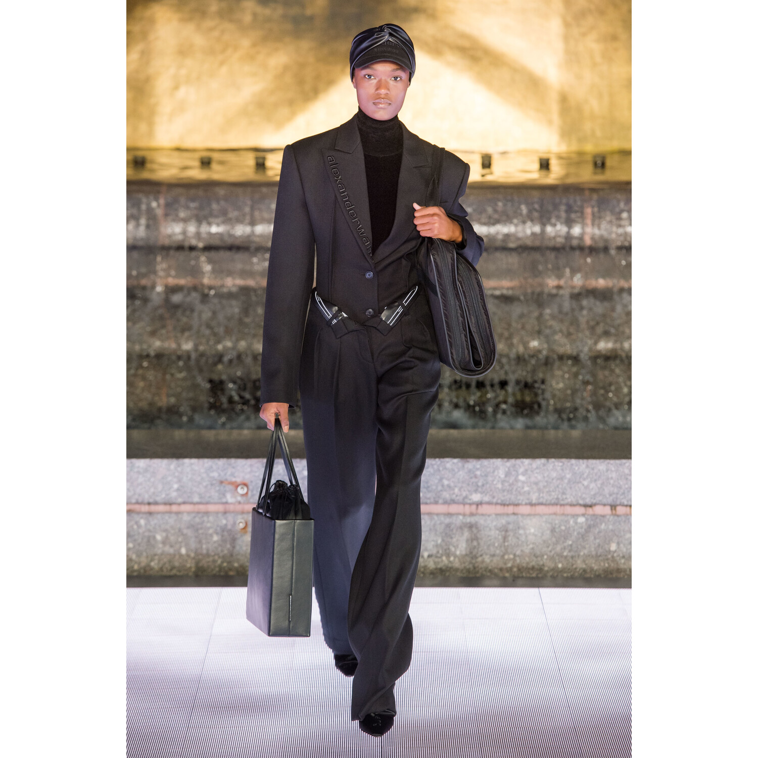 Фото Alexander Wang Spring 2020 Ready-to-Wear / Alexander Wang весна- лето 2020 / Неделя моды: Нью-Йорк