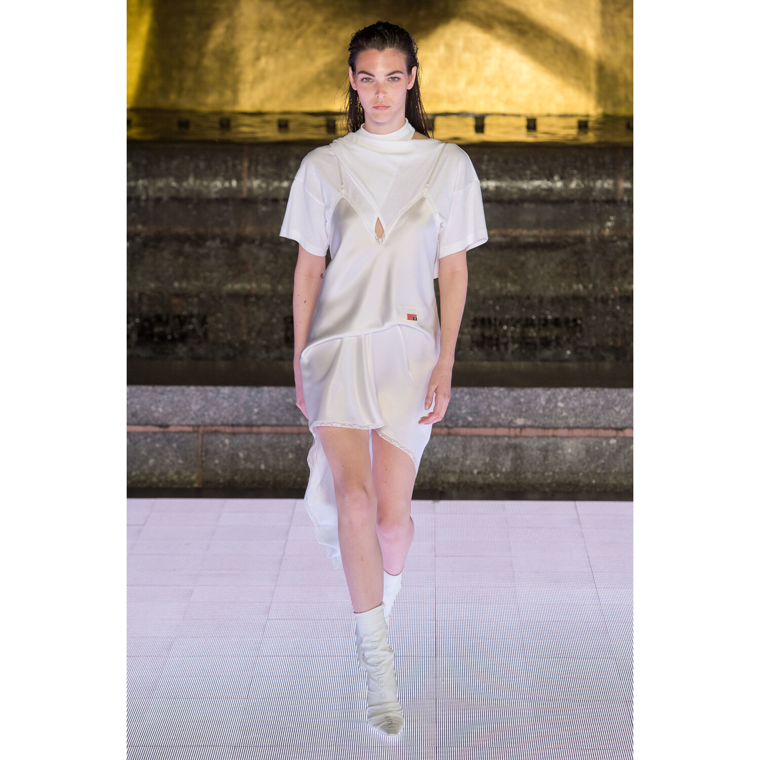 Фото Alexander Wang Spring 2020 Ready-to-Wear / Alexander Wang весна- лето 2020 / Неделя моды: Нью-Йорк