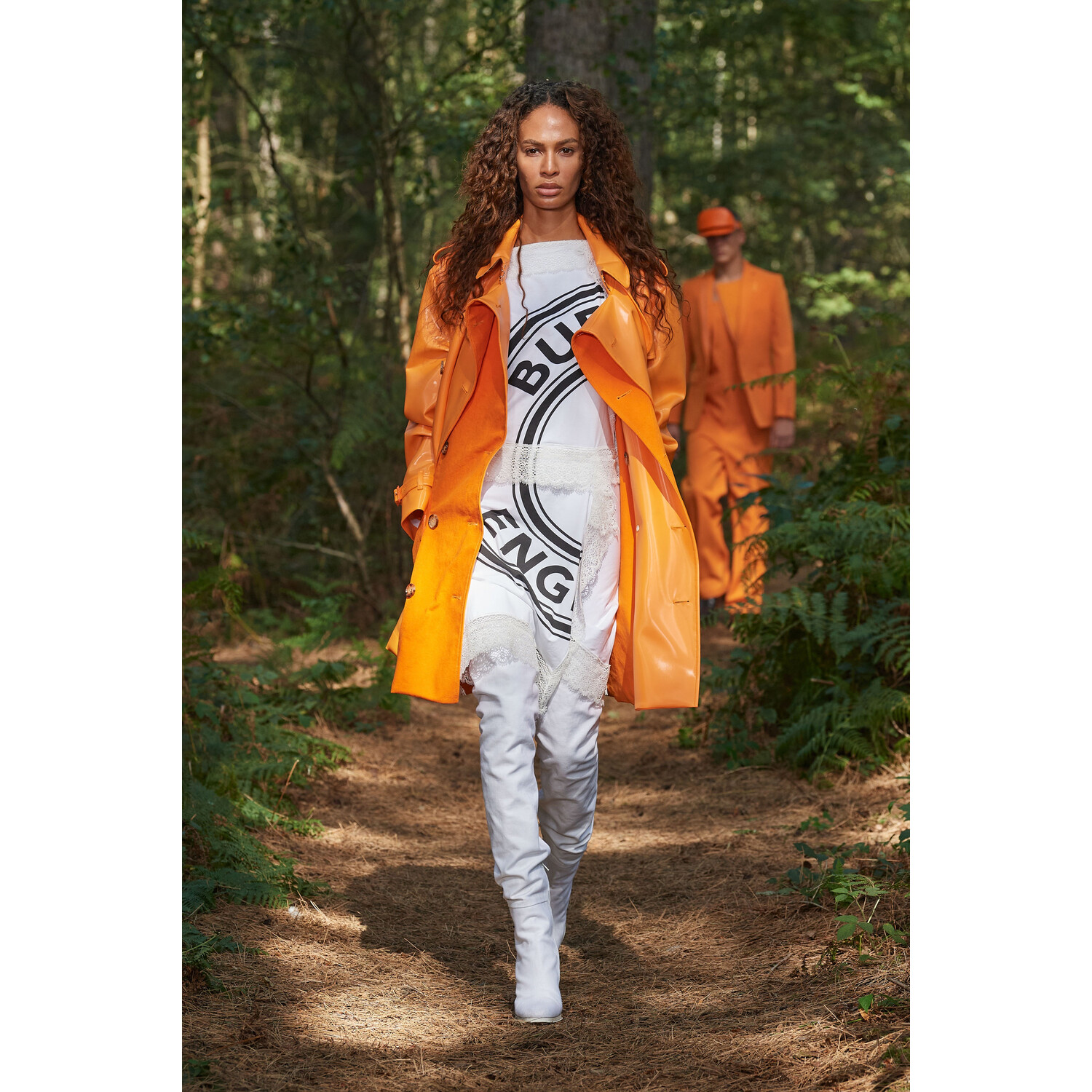 Фото Burberry Spring 2021 Collection / Коллекция Burberry весна-лето 2021