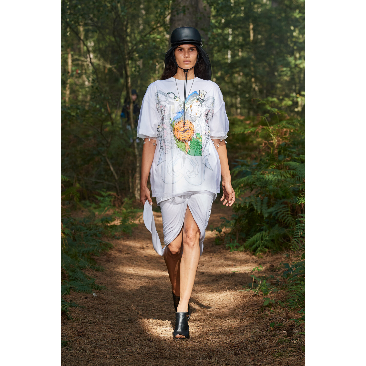 Фото Burberry Spring 2021 Collection / Коллекция Burberry весна-лето 2021