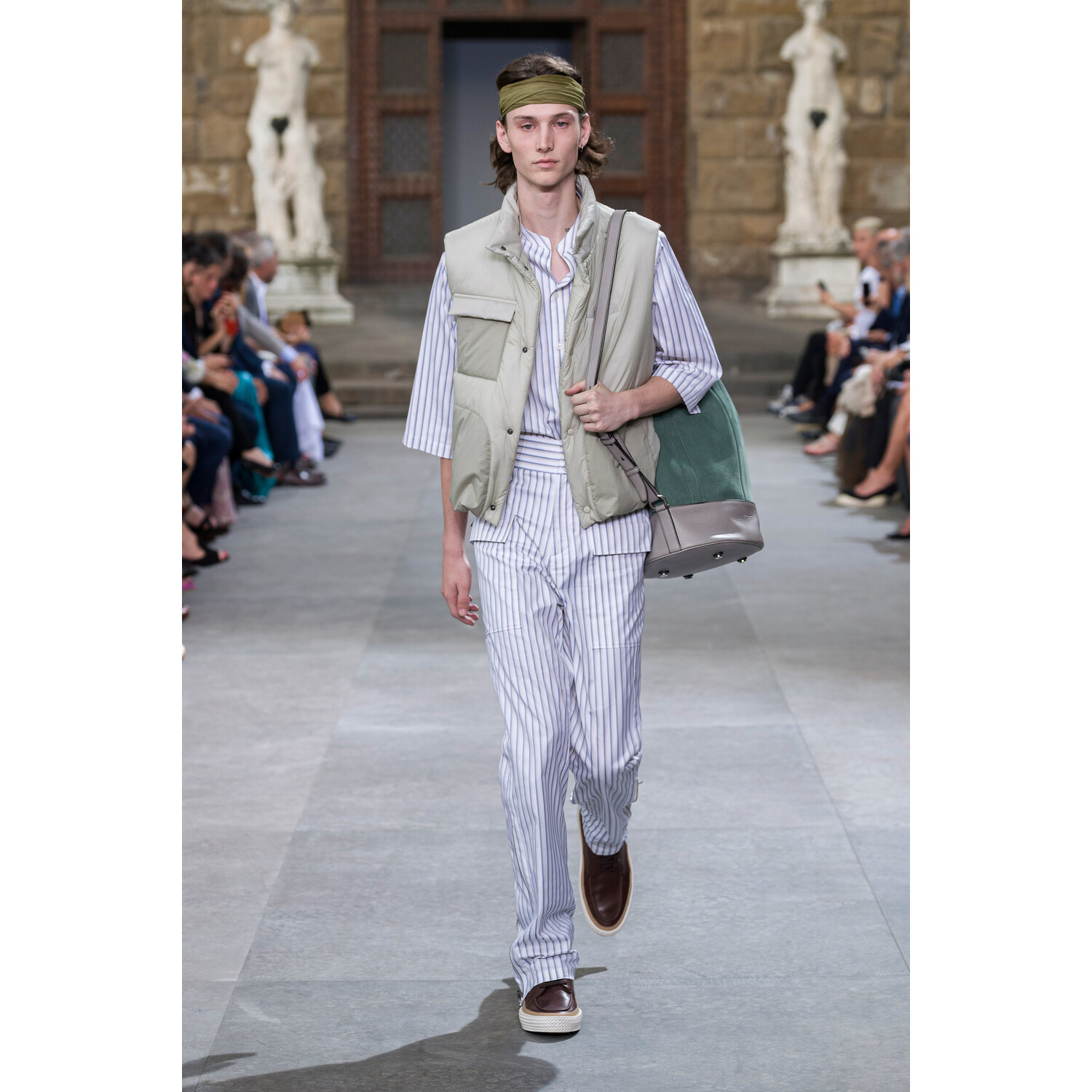 Фото Salvatore Ferragamo Spring 2020 Menswear Collection / Salvatore Ferragamo весна- лето 2020 / Неделя моды: Pitti Uomo