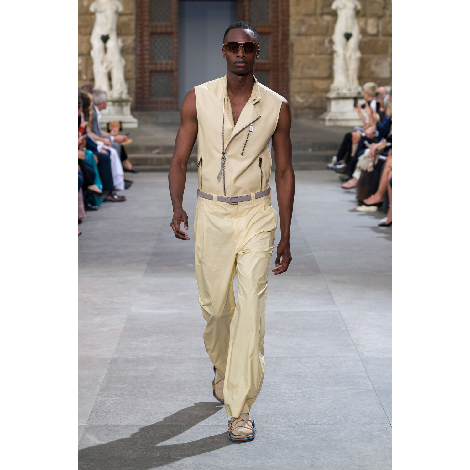 Фото Salvatore Ferragamo Spring 2020 Menswear Collection / Salvatore Ferragamo весна- лето 2020 / Неделя моды: Pitti Uomo