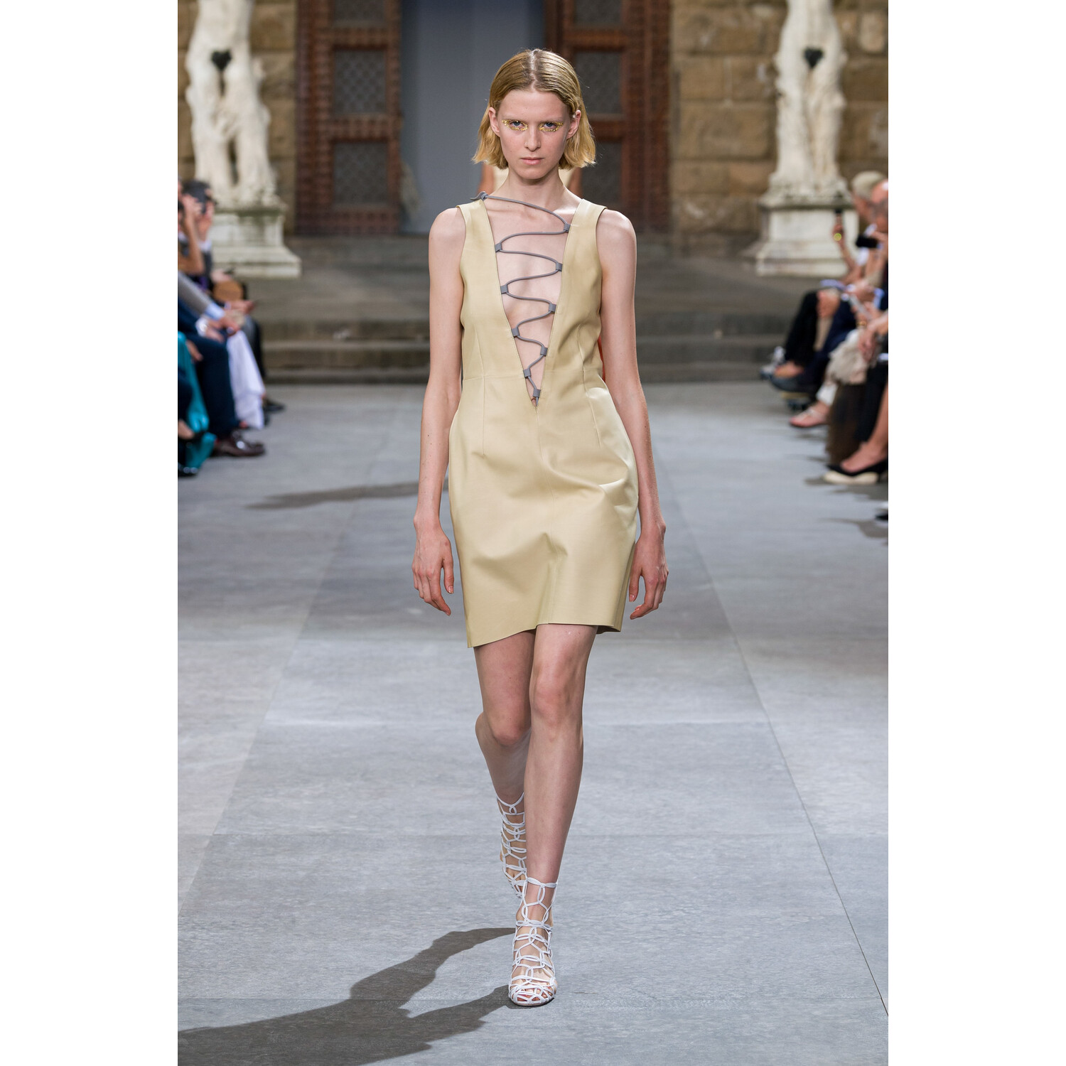 Фото Salvatore Ferragamo Spring 2020 Menswear Collection / Salvatore Ferragamo весна- лето 2020 / Неделя моды: Pitti Uomo