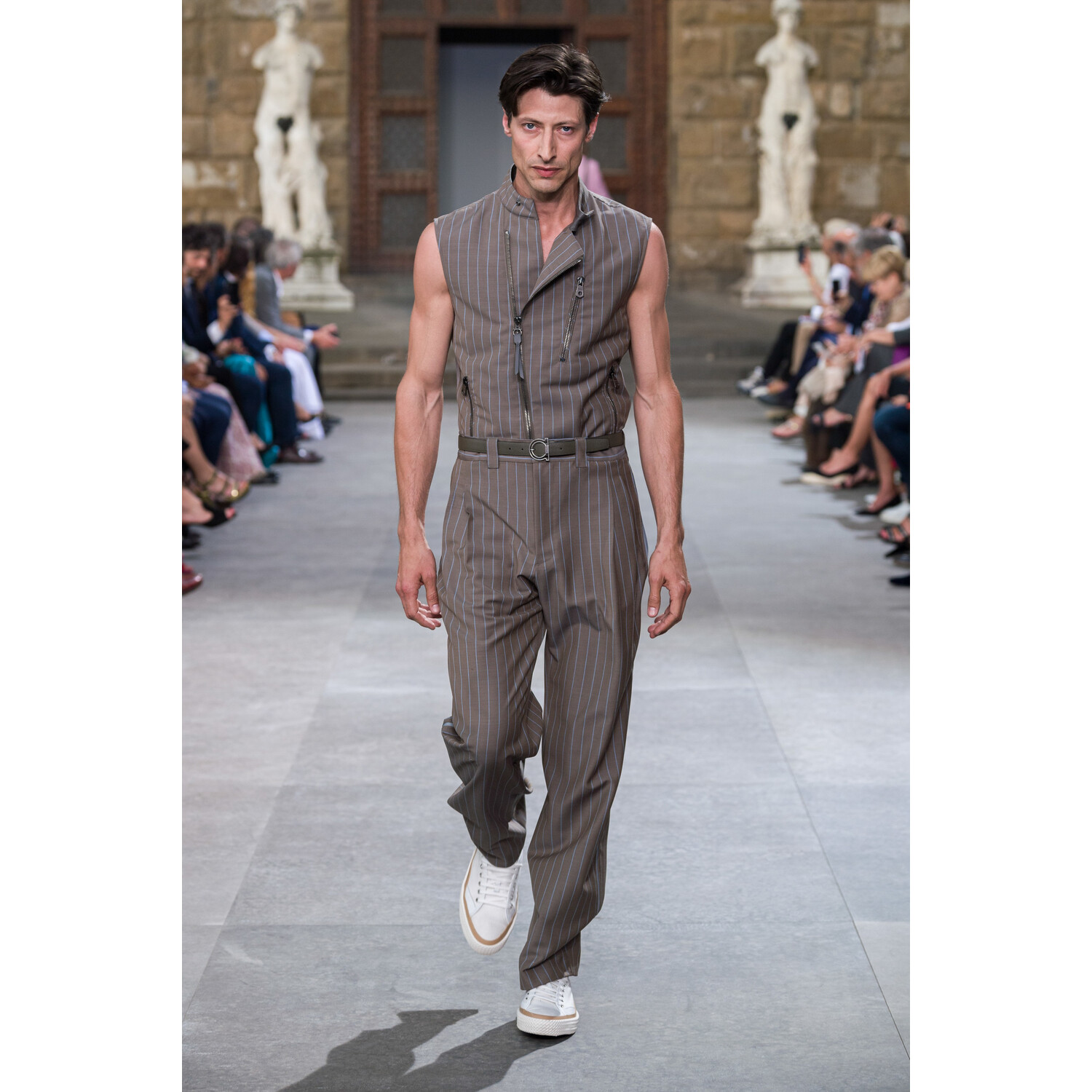 Фото Salvatore Ferragamo Spring 2020 Menswear Collection / Salvatore Ferragamo весна- лето 2020 / Неделя моды: Pitti Uomo