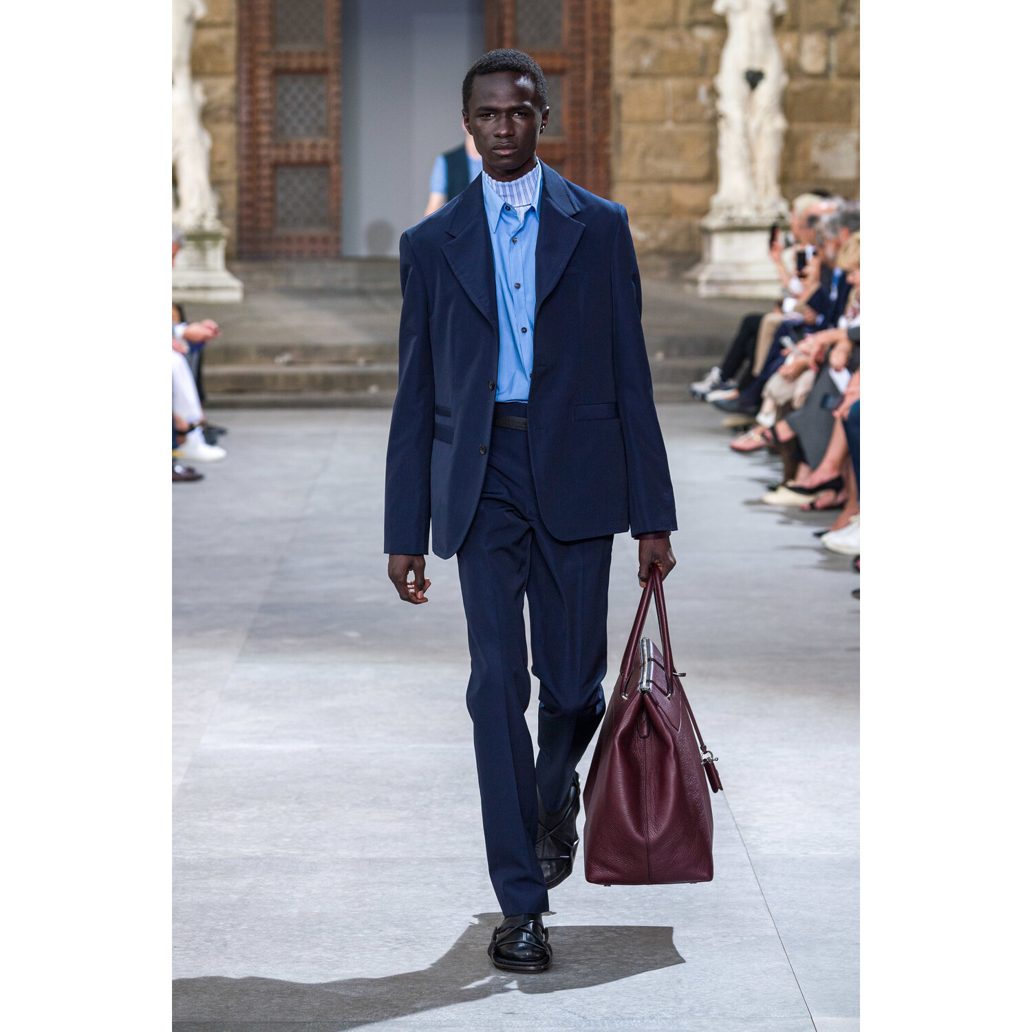 Фото Salvatore Ferragamo Spring 2020 Menswear Collection / Salvatore Ferragamo весна- лето 2020 / Неделя моды: Pitti Uomo