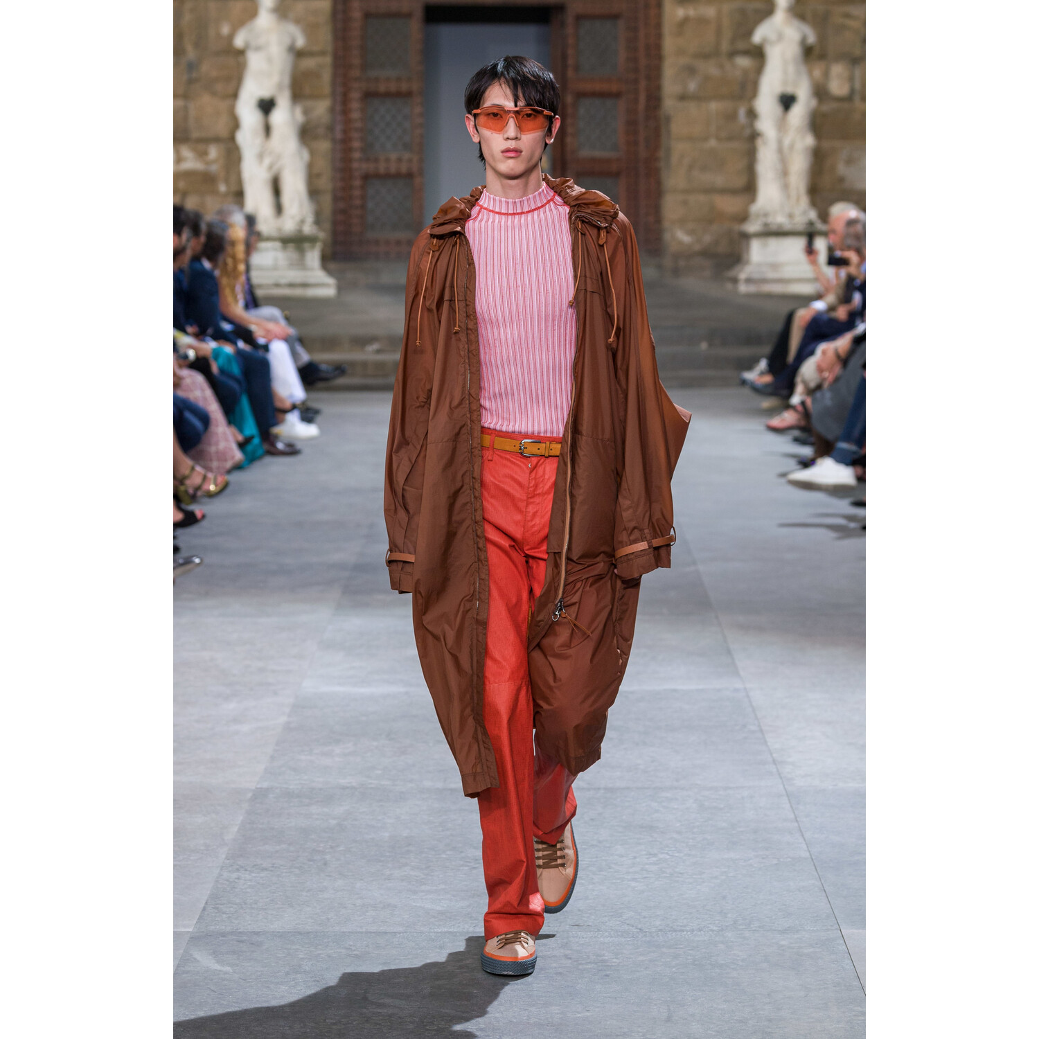 Фото Salvatore Ferragamo Spring 2020 Menswear Collection / Salvatore Ferragamo весна- лето 2020 / Неделя моды: Pitti Uomo