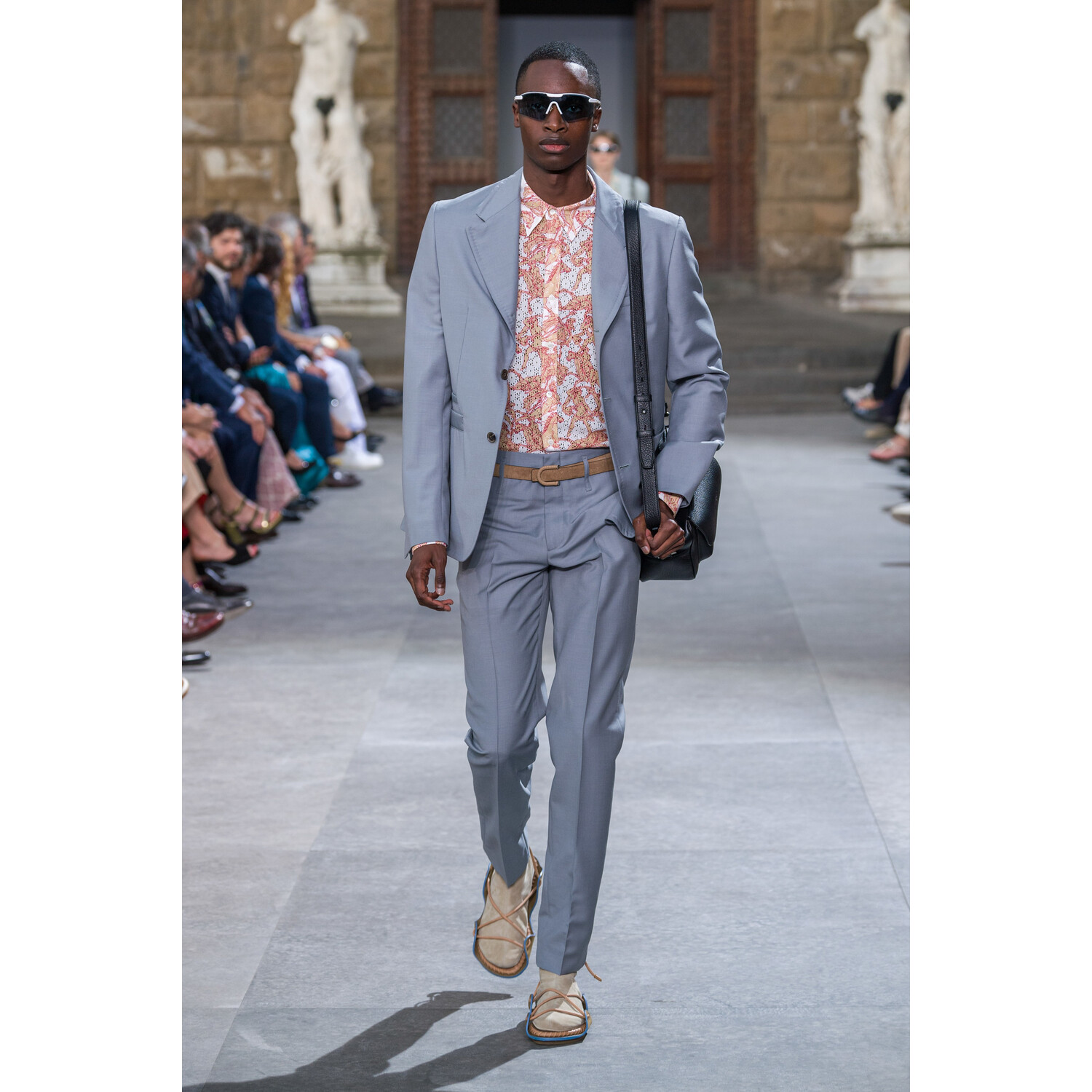 Фото Salvatore Ferragamo Spring 2020 Menswear Collection / Salvatore Ferragamo весна- лето 2020 / Неделя моды: Pitti Uomo