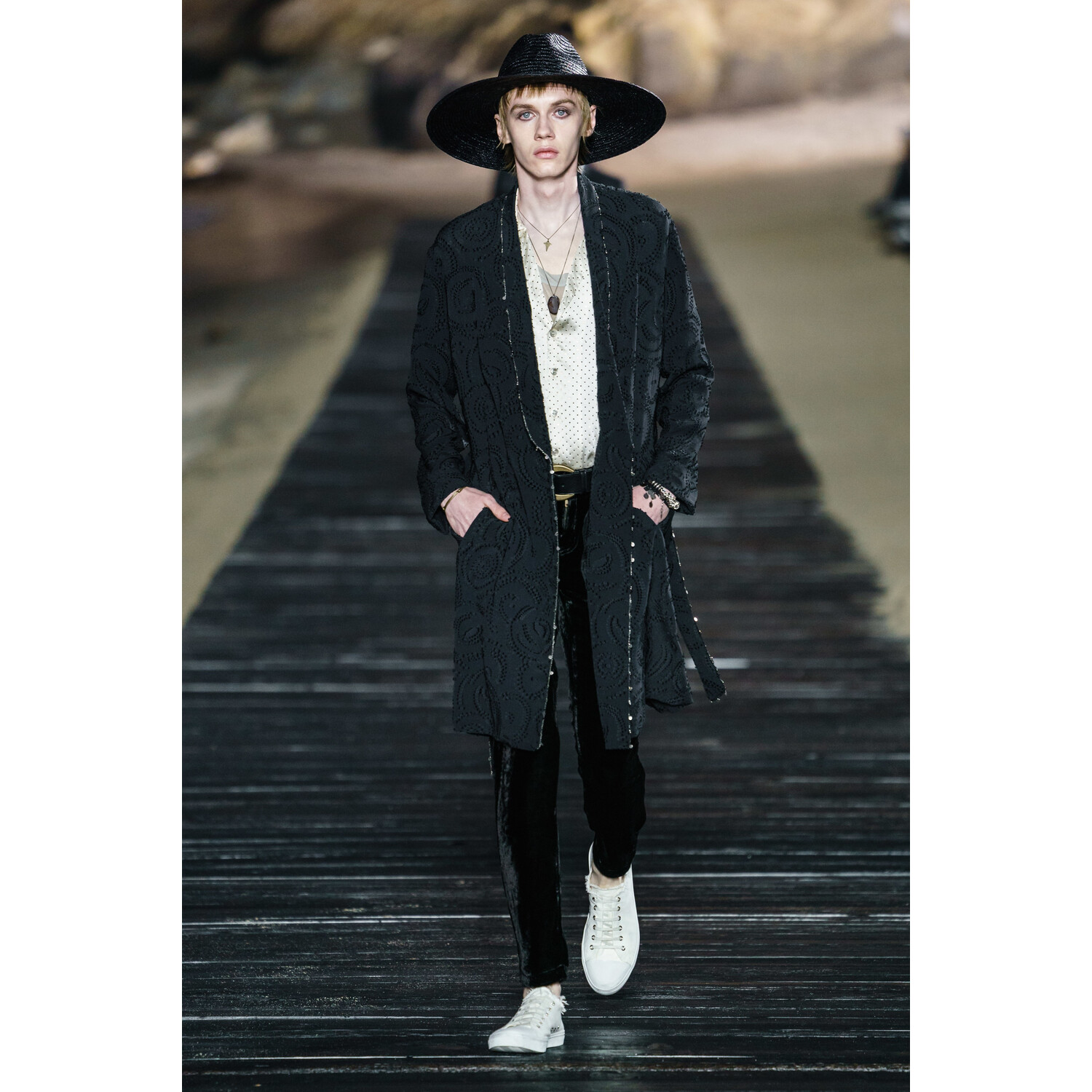 Фото Saint Laurent SPRING 2020 MENSWEAR