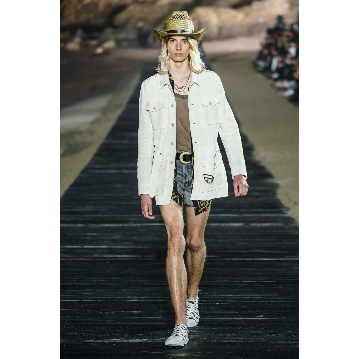 Фото Saint Laurent SPRING 2020 MENSWEAR