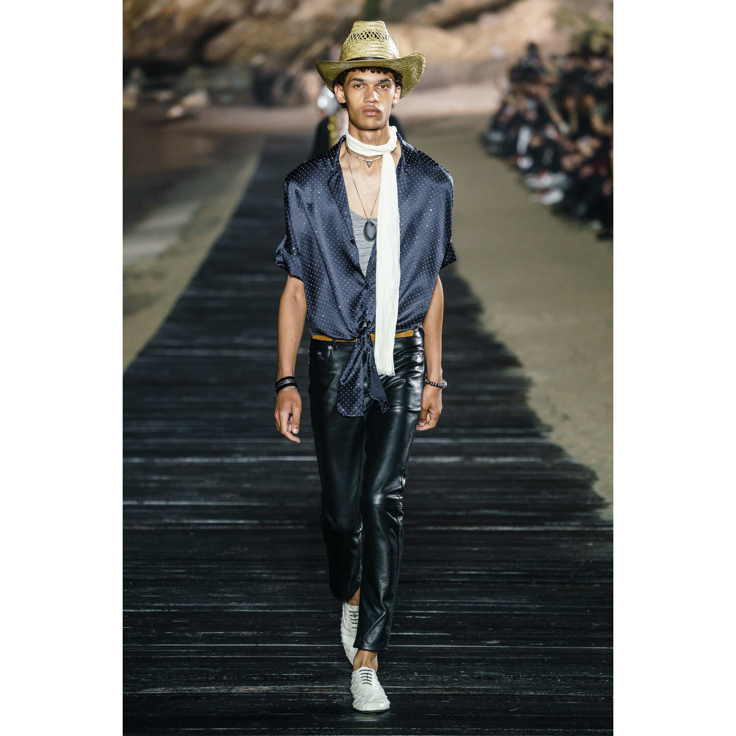 Фото Saint Laurent SPRING 2020 MENSWEAR