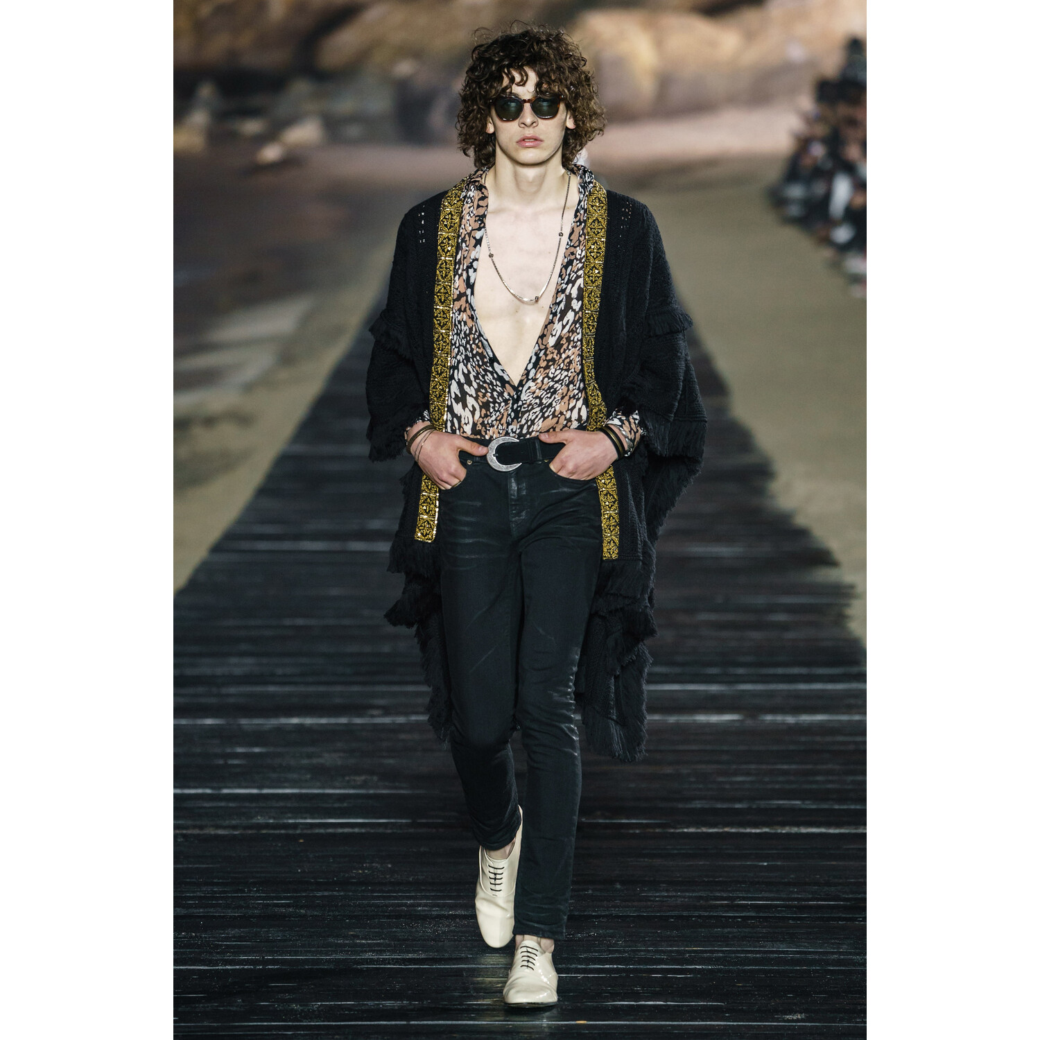 Фото Saint Laurent SPRING 2020 MENSWEAR
