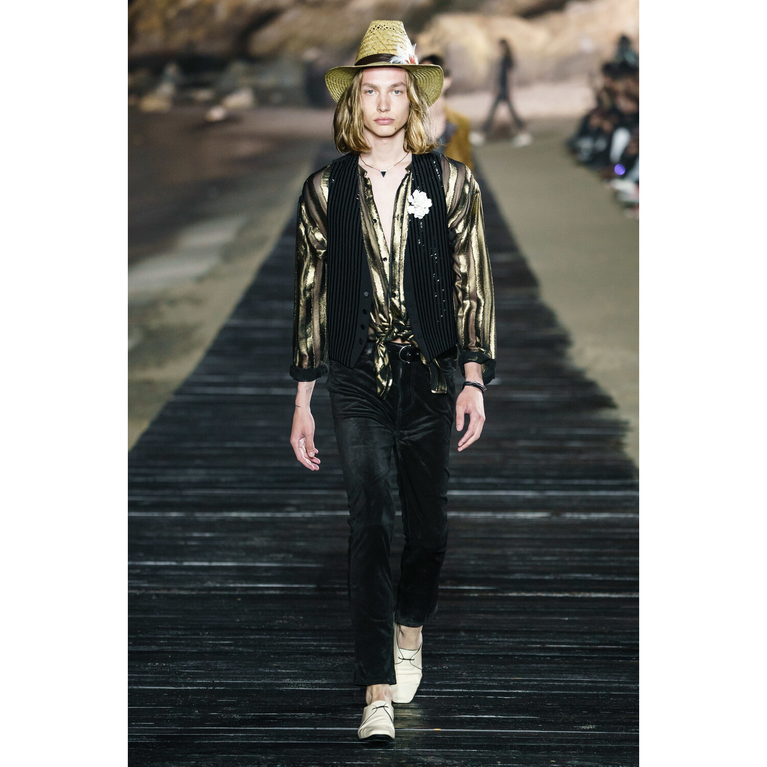 Фото Saint Laurent SPRING 2020 MENSWEAR