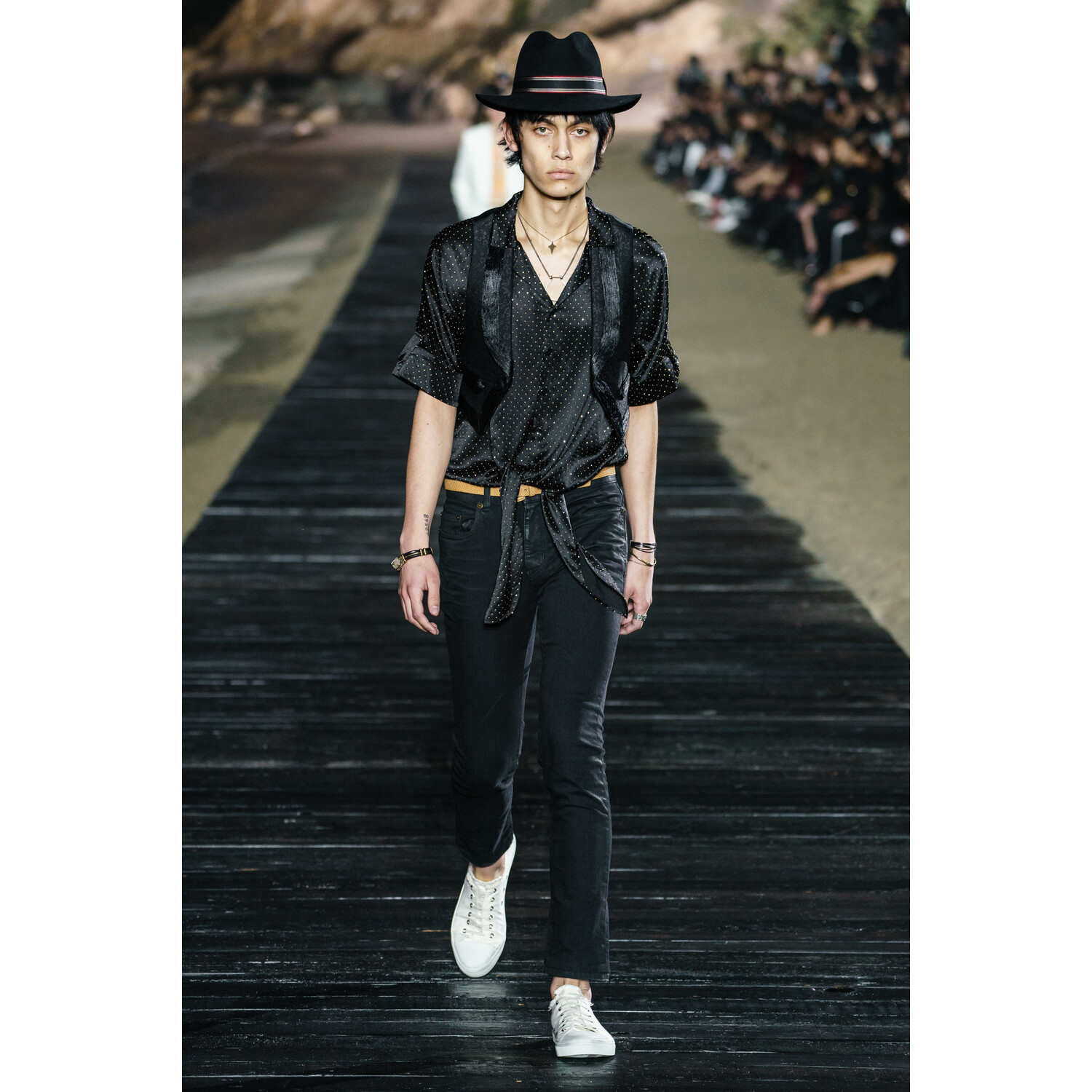 Фото Saint Laurent SPRING 2020 MENSWEAR