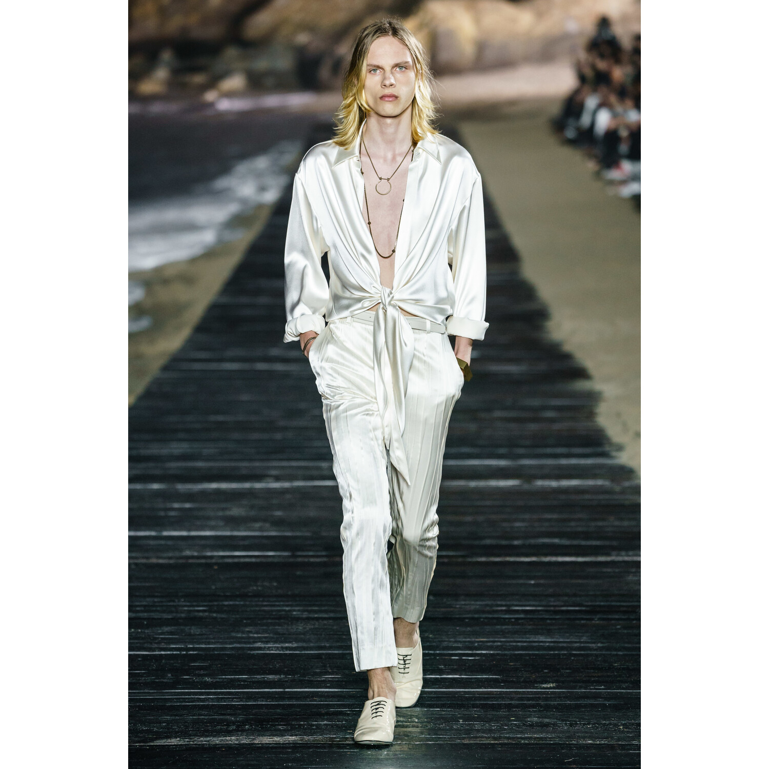 Фото Saint Laurent SPRING 2020 MENSWEAR