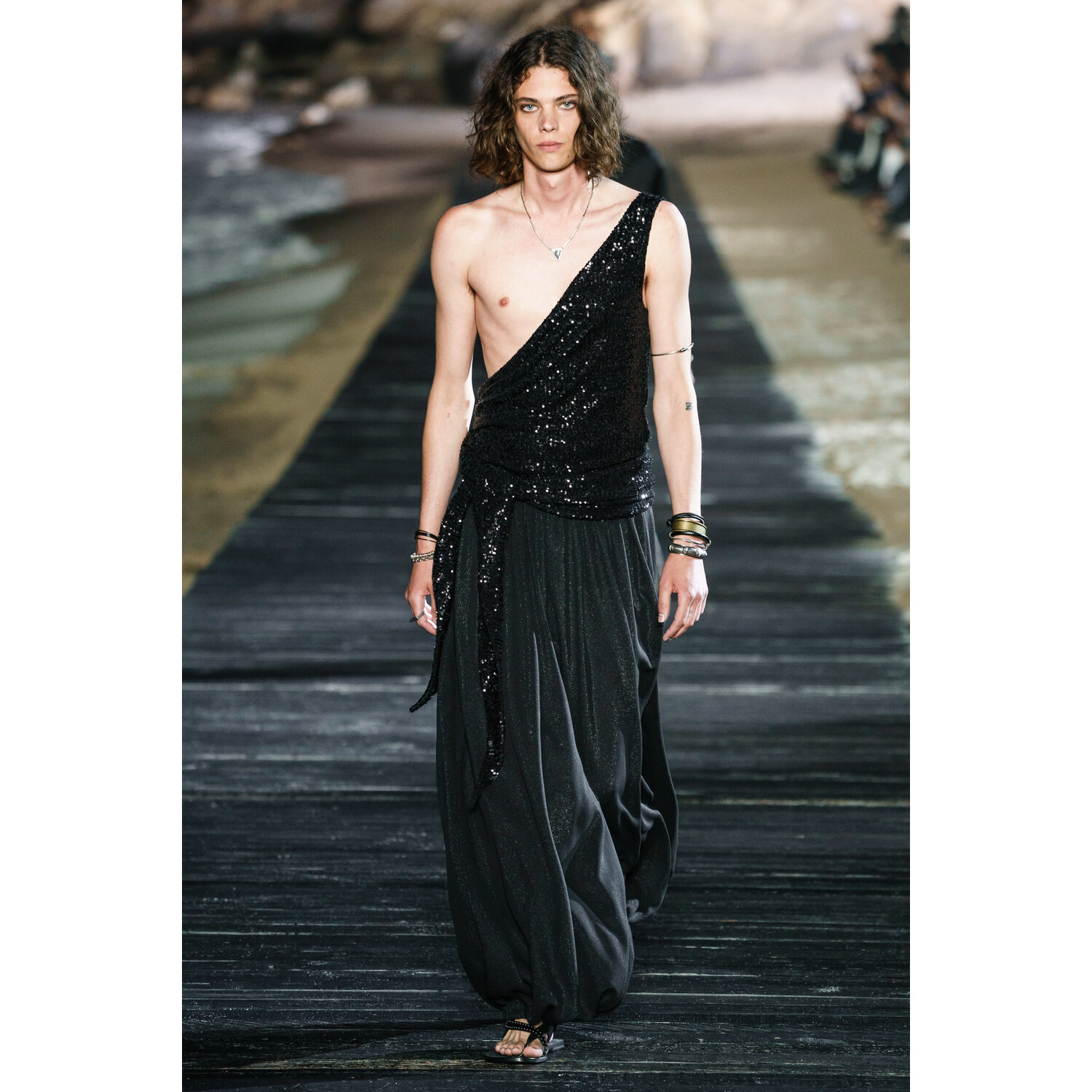 Фото Saint Laurent SPRING 2020 MENSWEAR