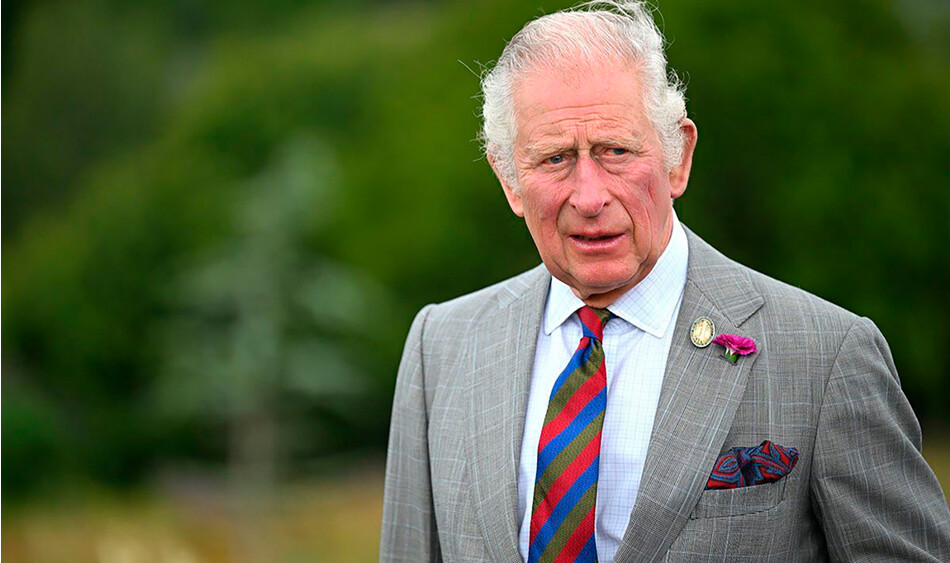 Раскрыта причина, по которой принц Чарльз хочет вернуть Гарри и Меган Маркл обратно в королевскую семью