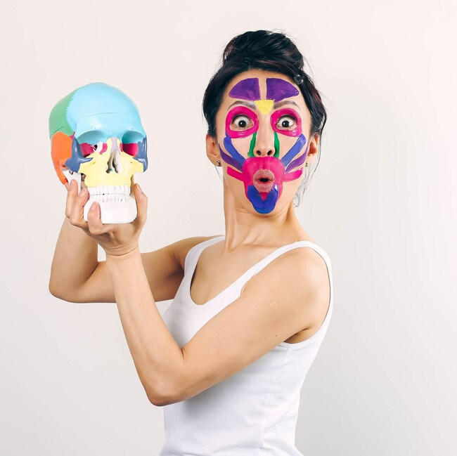 Как работает йога для лица