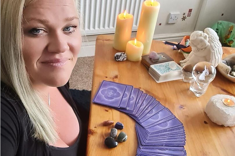 Экстрасенс Роксана Фёрнивал