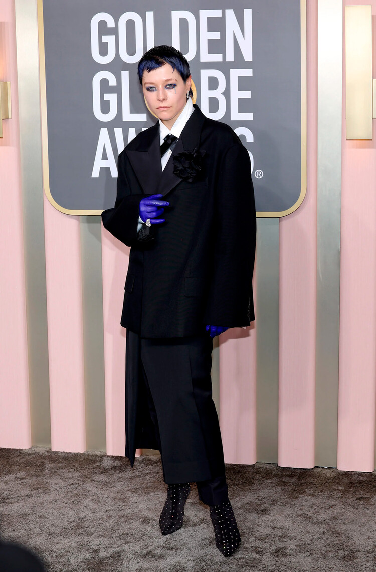 Эмма Д’Арси в Acne Studios Золотой глобус 2023