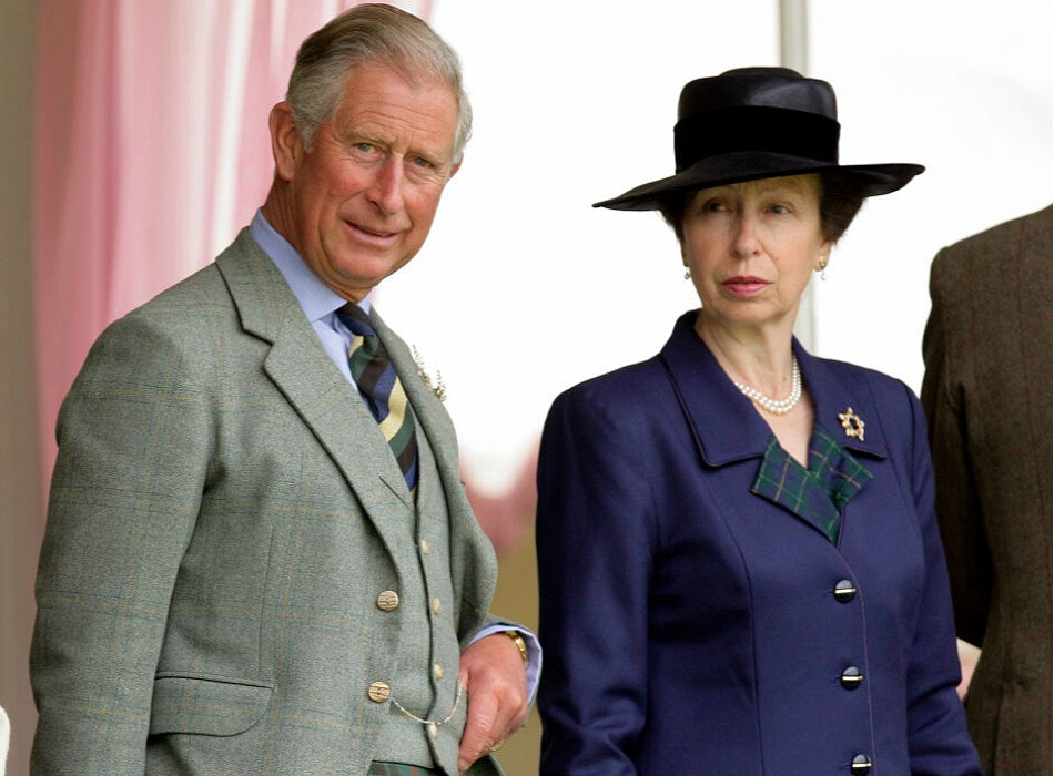 Принцесса Анна оказалась копией принца Чарльза