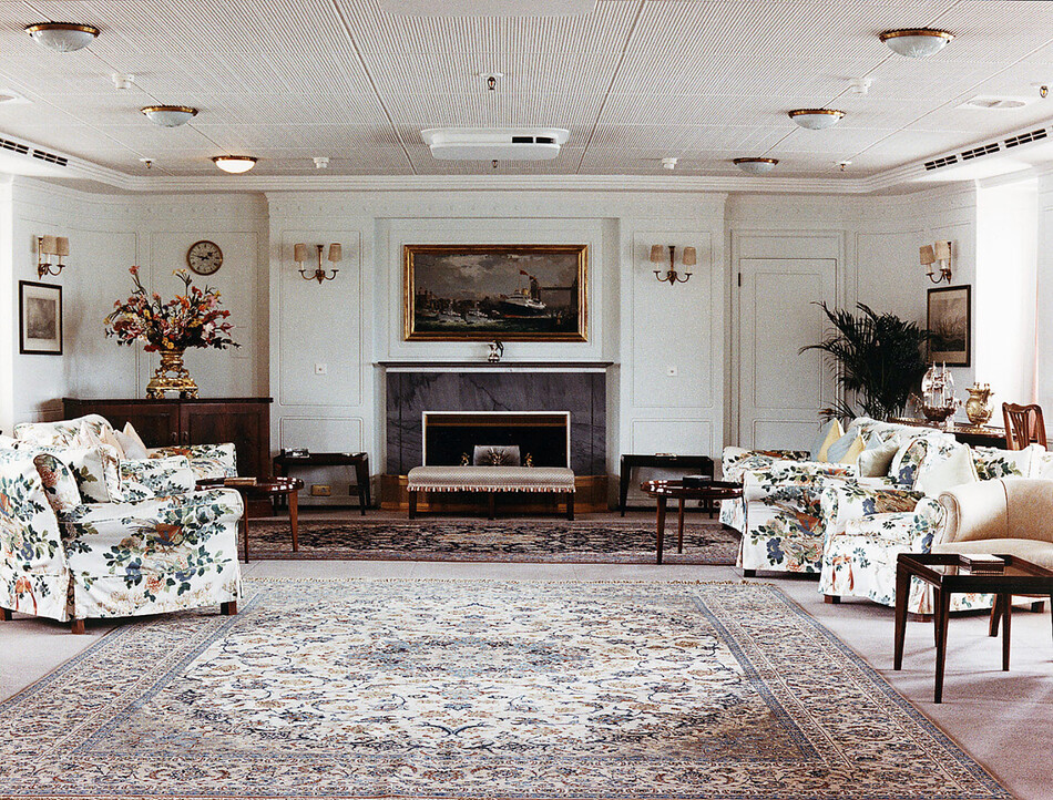 Государственный зал на королевской яхте «Британия», 1977