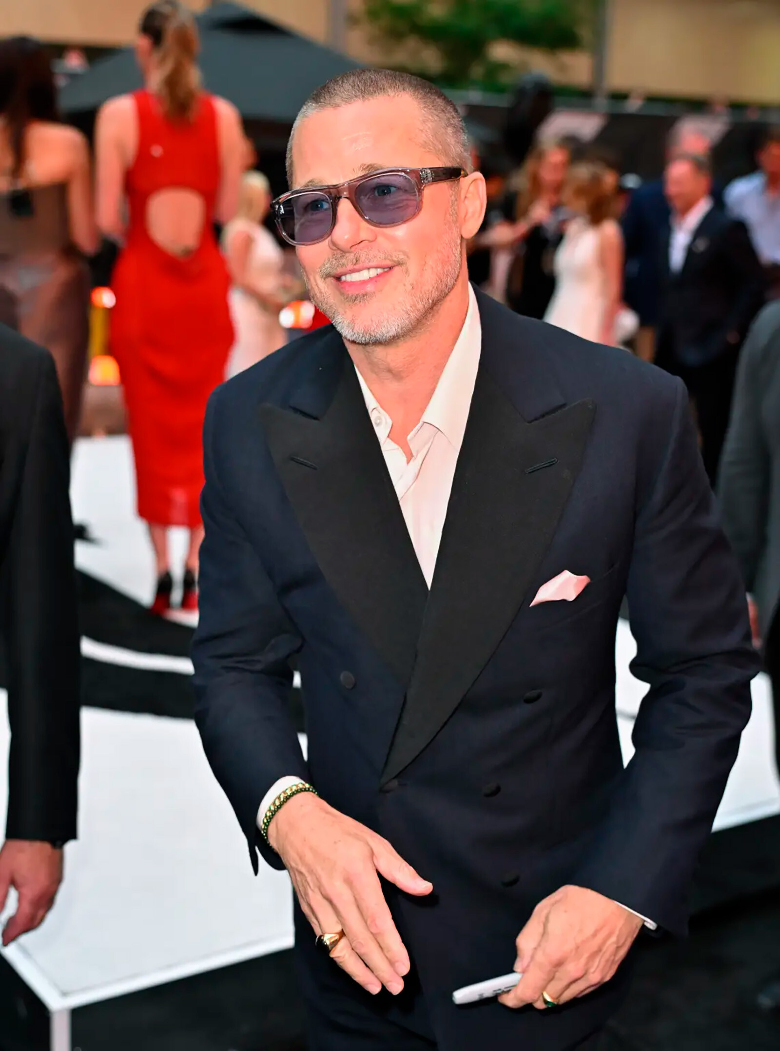 Брэд Питт откровенно рассказал о посещении собраний анонимных алкоголиков