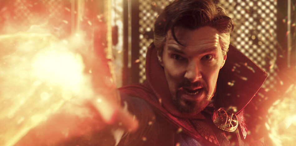 Доктор Стрэндж: В мультивселенной безумия сюжет фильма