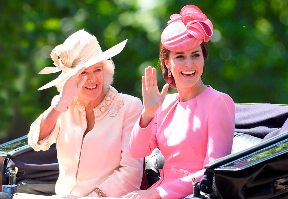 Как Кейт Миддлтон и Камилла-Паркер Боулз стали лучшими подругами несмотря на борьбу за титулы?