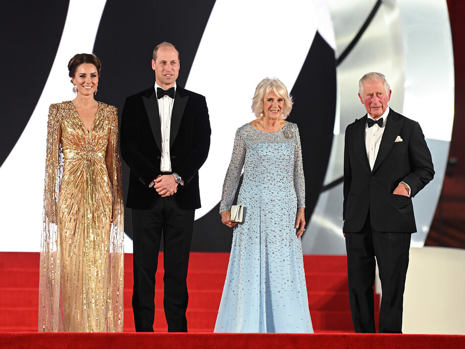 Герцогиня Кембриджская, герцог Кембриджский, герцогиня Корнуольская и принц Уэльский на мировой премьере фильма «Нет времени умирать» в Королевском Альберт-Холле, 28 сентября 2021