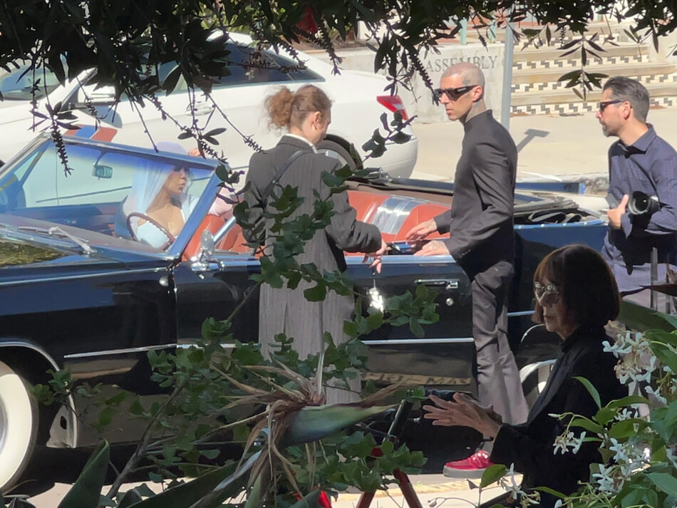 Кортни Кардашьян и Трэвис Баркер тайно поженились, 16 мая 2022