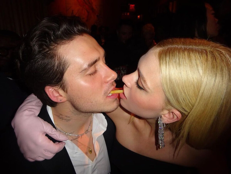 Никола Пельтц и Бруклин Бекхэм