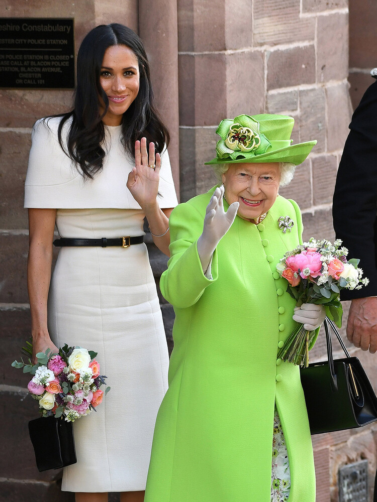 Королевская семья поздравила Меган Маркл с днём рождения