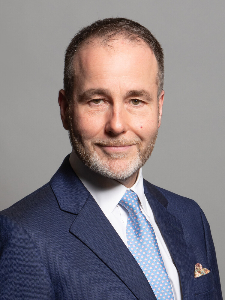 Крис Пинчер — британский политик. Член Консервативной партии, занимает должность члена парламента от Тамворта с 2010 года