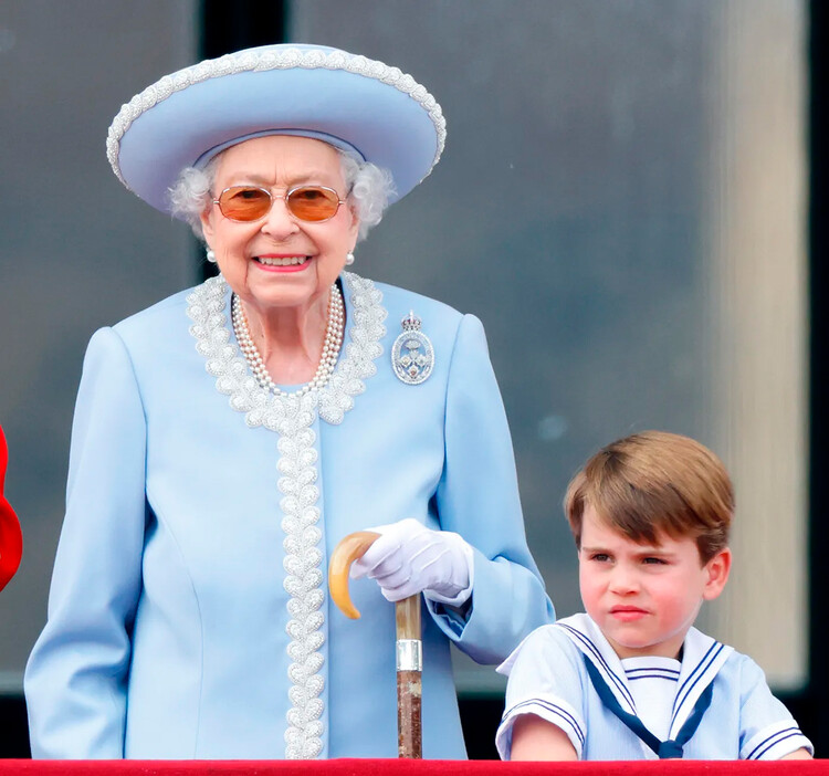 Как принц Луи отреагировал на смерть своей прабабушки, королевы Елизаветы II