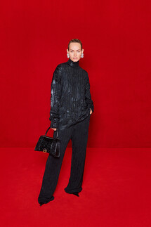 Balenciaga весна-лето 2022 / Balenciaga Spring 2022 Ready-to-Wear collection
