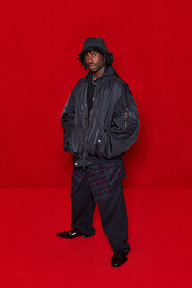 Balenciaga весна-лето 2022 / Balenciaga Spring 2022 Ready-to-Wear collection