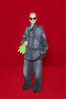Balenciaga весна-лето 2022 / Balenciaga Spring 2022 Ready-to-Wear collection