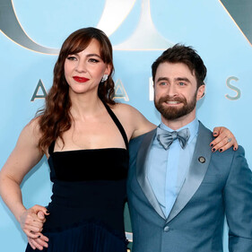 Дэниел Рэдклифф появился с Эрин Дарк на Tony Awards 2026