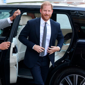 Принц Гарри столкнулся со сталкершей во время визита в Великобританию