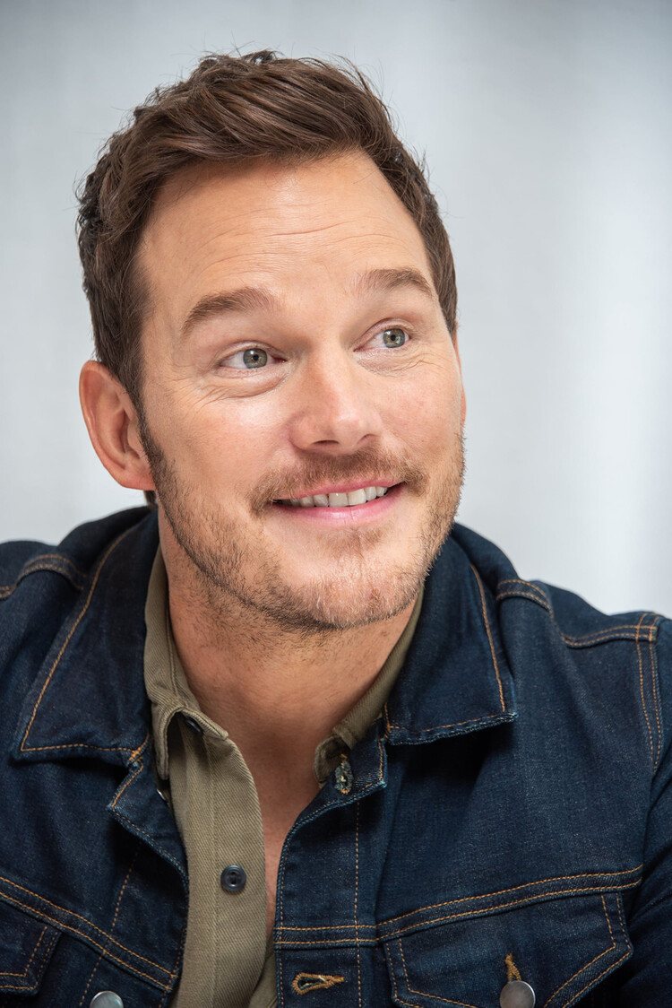 Chris_Pratt_rody_zheny_01_Mainstyle.jpg