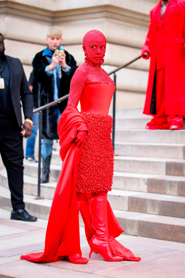 Doja Cat в наряде из 30 000 кристаллов