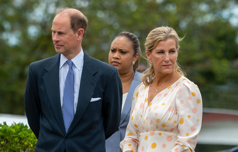 Платите или уходите! Принца Эдварда и графиню Софи отчитали за трансатлантическую работорговлю 