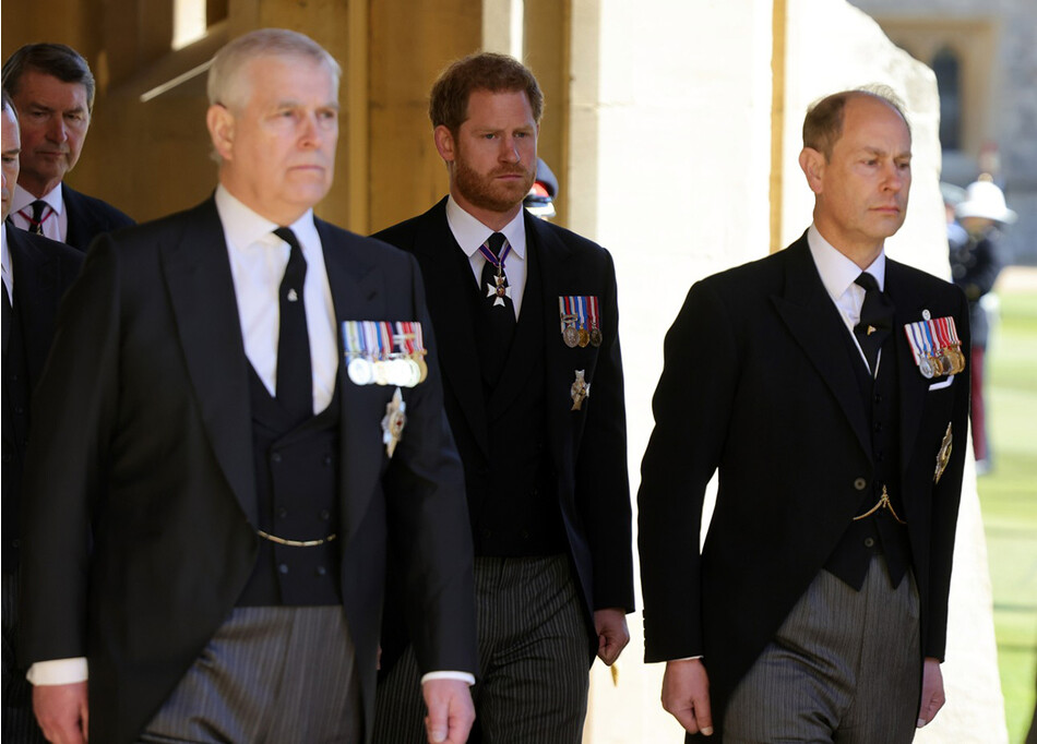 Принцы Эндрю и Гарри могут испортить празднование юбилея правления королевы Елизаветы II