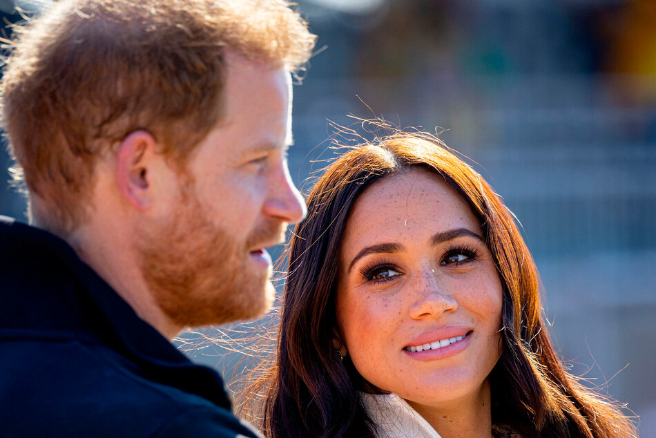 Меган, герцогиня Сассекская, и принц Гарри, герцог Сассекский во время второго дня Invictus Games 2020 в Zuiderpark 17 апреля 2022 года в Гааге, Нидерланды