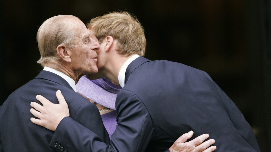 Принц Уильям с герцогом Эдинбургским