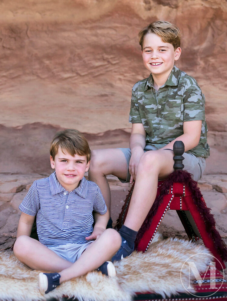 Принц Луи с принцем Джорджем — «Рождественская открытка», 2021